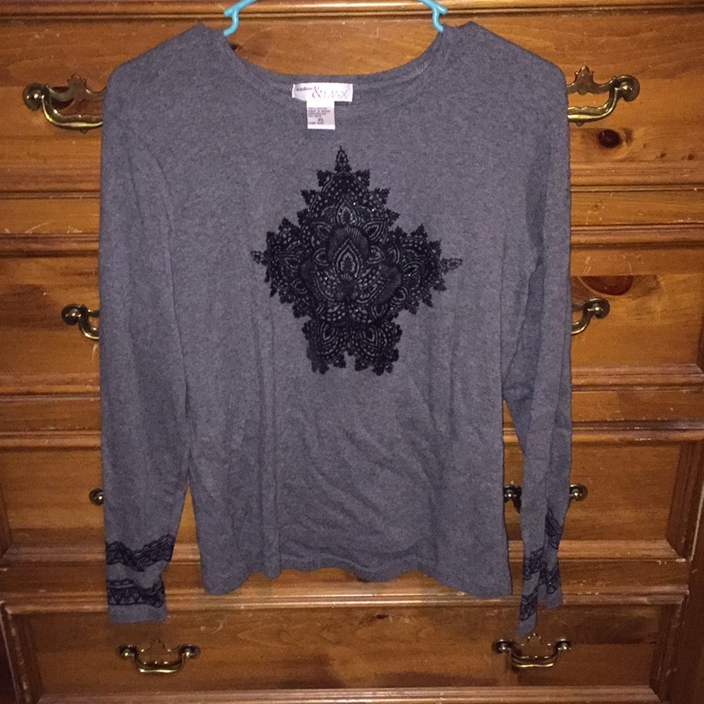 Long sleeve shirt